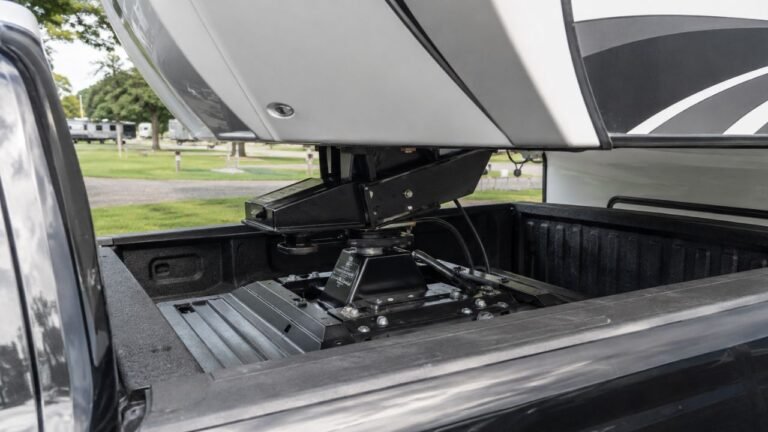 Is Fifth-Wheel Pin-Box Movement Normal